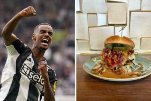 恨意難消！紐卡當(dāng)?shù)匾痪瓢赏瞥觥叭鸬淅鲜蟆睗h堡，以此嘲諷伊薩克