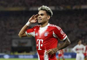 圖片報：迪亞斯周四才回慕尼黑，只能參加拜仁對陣漢堡的最后一練