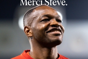 法國隊致敬曼丹達：感謝所有撲救和無數(shù)國家隊瞬間