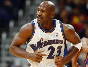 第二次宣布復出后趕上911！喬丹將工資全部捐出支援受難群眾！