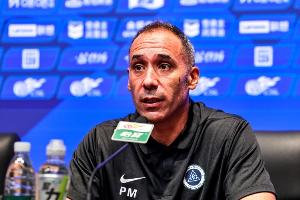 拜合拉木疑似挑釁大連球迷？穆尼奧斯回應：沒看到