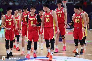 媒體人：80%的罰球和40%的三分命中率 會(huì)成為未來中國男籃的標(biāo)配