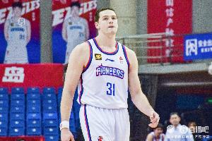 直播吧：天津與內線外援大衛-詹姆斯就續約達成一致