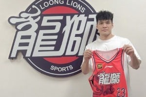 媒體人：陳國豪今天首次與廣州一線隊合練 月底隨隊參加NBA季前賽