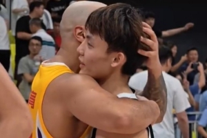 用實力贏得對手的贊賞！墨爾本老虎隊賽后向徐杰表達由衷的贊美