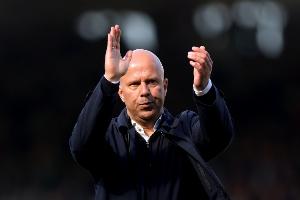 斯洛特：我并不知道西蒙尼和球迷具體發生了什么，所以很難回應