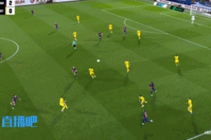 起沖突！孔德被里科踩到腳踝，拉菲尼亞將對方推倒