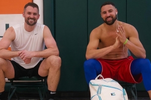 克萊曬出自己與“老鄉”樂福訓練照：生涯第十五年征程加載中?