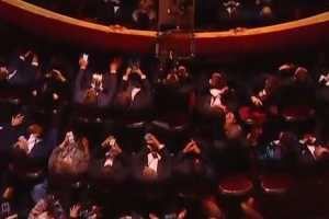 金球獎(jiǎng)社媒曬以往頒獎(jiǎng)典禮高光時(shí)刻，梅西、C羅等人出鏡