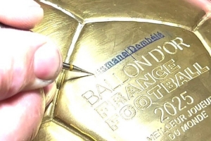 至高榮譽！金球獎官方發布在獎杯上銘刻登貝萊名字視頻
