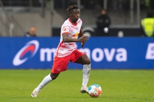 萊比錫官方：施拉格和海達拉無緣戰沃爾夫斯堡，亨里希斯繼續缺席