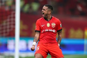 傳射+戴帽+雙響絕殺！上海海港前鋒萊昂納多近3輪聯賽6球1助攻