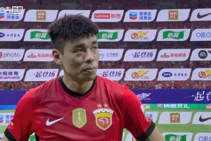 李帥：我的小榮譽和球隊大哥比不值一提，任何榮譽都是屬于他們的