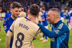 巴薩曬佩德里、卡索拉賽后交流視頻：兩位球場(chǎng)魔術(shù)師