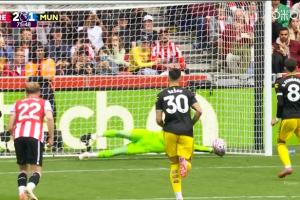 撲出B費點球！布倫特福德官方社媒：撲出來啦！凱萊赫是英雄！！