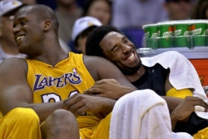 楊毅：奧尼爾巔峰期短 科比常規賽會胡來但在季后賽知道傳給鯊魚