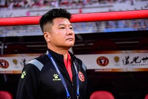 鐵人遭三輪不勝，李金羽：沖超不是那么容易 前三隊都遇到困難