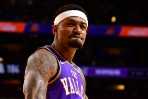 比爾：右膝仍然有炎癥 上賽季曾試圖帶傷上陣&現在感覺良好