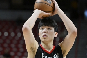 利拉德：楊瀚森真的很會打球 他很自信&比賽感覺讓我影響深刻