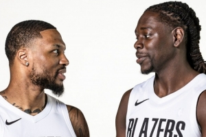 風格真的很搭！美媒曬利拉德霍勒迪媒體日合影：要是18年不敢想