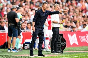 范佩西：我們上半場的進球不該吹無效，裁判中場休息時向我道歉了