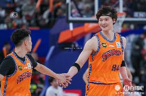 媒體人：上海男籃聯賽備戰暫時告一段落 將兵分多路備戰全運