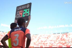 半場換隊長！巴薩換上巴爾德、加西亞，換下阿勞霍、馬丁