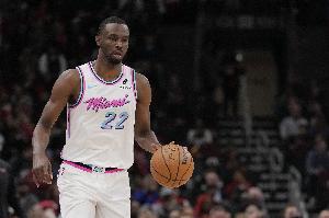 狀態真不錯！維金斯半場6中4拿下兩隊最高11分外加2助1斷