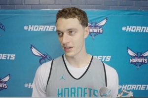 值得期待一手？黃蜂34號秀卡爾克布倫納6中4拿到11分7板2斷1帽