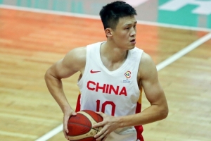 誰最被低估？趙繼偉：周鵬做了很多臟活累活 攻防兩端很有代表性