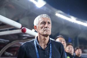 記者：塞蒂恩與國安簽的是1+1合同，離任不涉及違約金