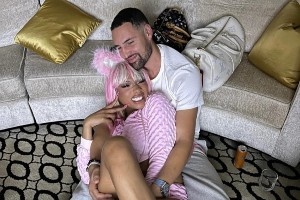 女友驚喜出鏡！克萊曬照：生命中最美好的事物 就是生命本身！