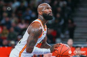 瓊指導又再在線討薪！瓊斯：我帶傷上陣 長沙勇勝卻不愿支付報酬