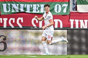 記者：多家英超和德甲球隊有意20歲奧格斯堡中場科穆爾