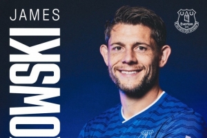 官方：埃弗頓與32歲中衛(wèi)塔科夫斯基續(xù)約至2028年