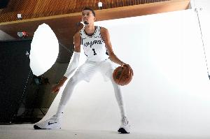 歷史哪位2米26巨人最強(qiáng)？文班有望沖第一 除他外僅姚明場(chǎng)均超10分