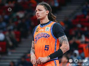 上賽季場均10.5分6.2板！媒體人：前上海外援DJ-威爾遜加盟吉林隊