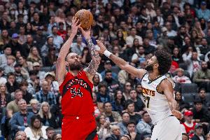 化身鐵匠！馬穆凱拉什維利上半場6中1得4分4板1助 三分5中0