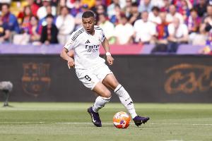 記者：皇馬方面表示姆巴佩只需休養(yǎng)3天，馬斯坦托諾傷勢也不重