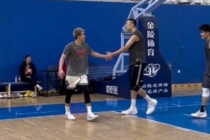 與大韓打球！郭艾倫：當(dāng)初約定等我復(fù)出再配合 結(jié)果我換隊 你退役