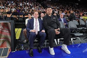 美記：獨行俠老板促成NBA重返中國！獨行俠或是明年中國賽參賽隊