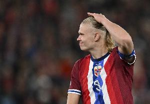 進球機器！哈蘭德本賽季在正式比賽已打入20球，凱恩則是打入19球