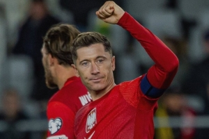 世預賽波蘭客場2-0擊敗立陶宛，萊萬破門、希曼斯基傳射