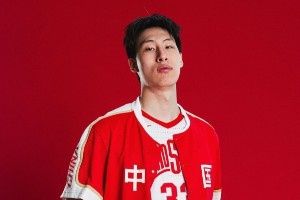 繼續(xù)訪校行程！郇斯楠到訪俄亥俄州立 曬出球衣定妝照