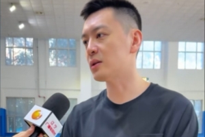 為遼籃效力3年&隨隊3連冠 楊鳴在采訪中透露周俊成已經退役