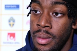 連負瑞士科索沃，伊蘭加賽后致歉：只想向瑞典人民說一聲對不起