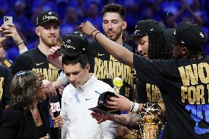 老里：雷霆年輕人愿意投身球隊成長 戴格諾特取得的成績讓人驚嘆