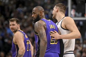 現(xiàn)役球員中有6人獲得過至少60次三雙 僅約基奇效力于非加州球隊(duì)