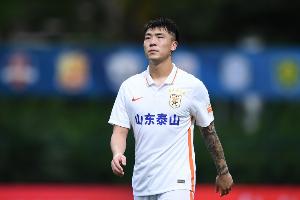 進軍娛樂圈？泰山后衛石柯簽約某MCN公司