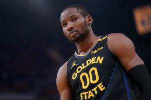 穆雷5年1.4億提前續約！名記：丹尼爾斯和庫明加也在尋求類似合同